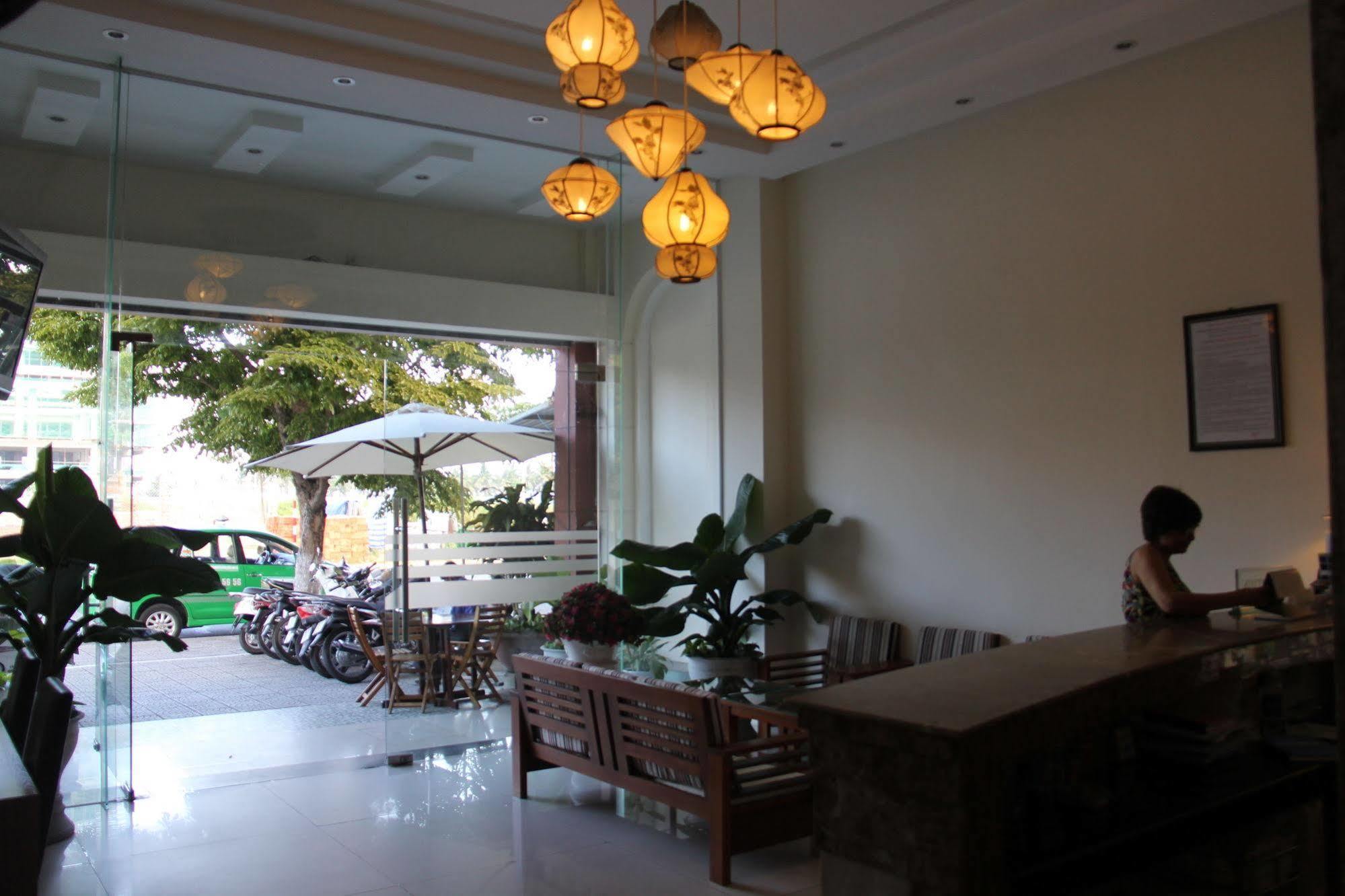 Trung Duong Da Nang Beach Hotel Exterior foto